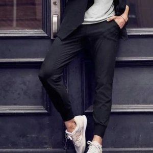 Athleta Flux Street High Rise Jogger size M